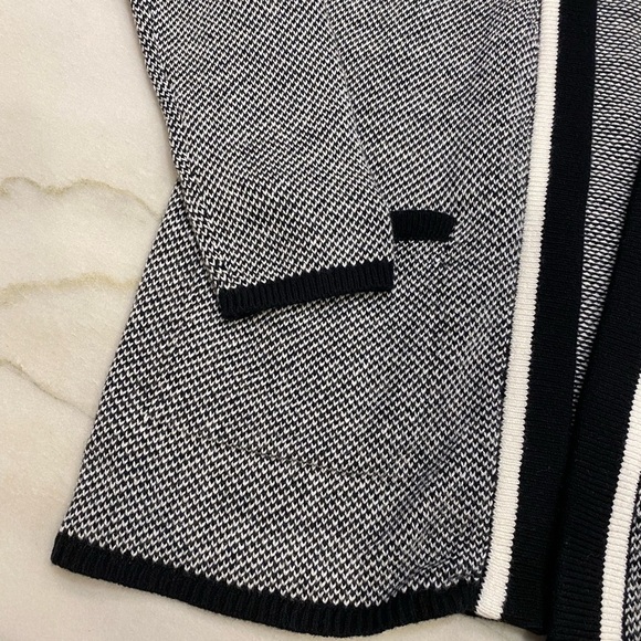 Banana Republic Sweater Cardigan Size Smalll Black White - Picture 4 of 12